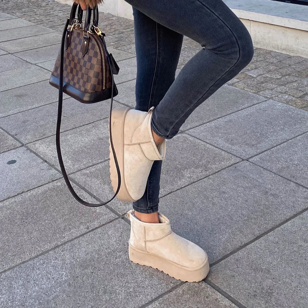 Gefütterte Plateau-Stiefel für Damen